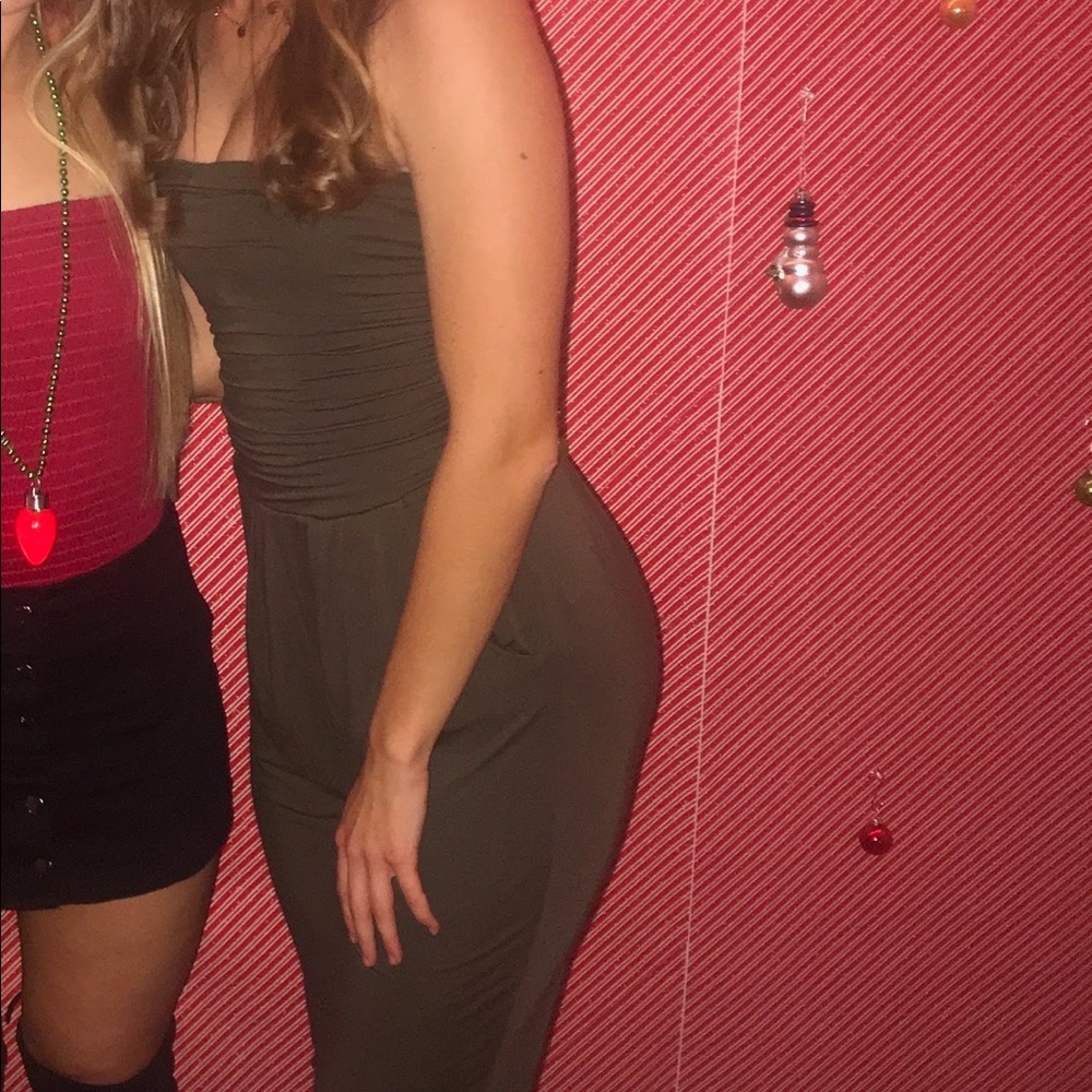 Jump suit with pockets